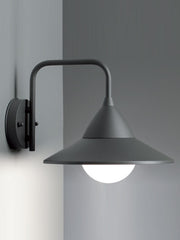 Sospensione in alluminio e metallo, diffusore opalino, 20W, 2050 lumen, classe F, 3000°K - 4000°K - 6500°K bianco