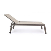 Lettino alto in alluminio con ruote Hilde coffee