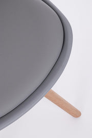 Sedia moderna legno plastica similpelle grigio New trend cm 59 x 49 x 83,5