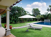 Ombrellone con palo centrale bianco alluminio 3x3 m