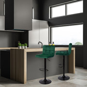 Sgabello regolabile verde scuro con gambe nere opache