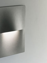 Applique tonda in alluminio pressofuso con diffusore satinato - Luce naturale grafite